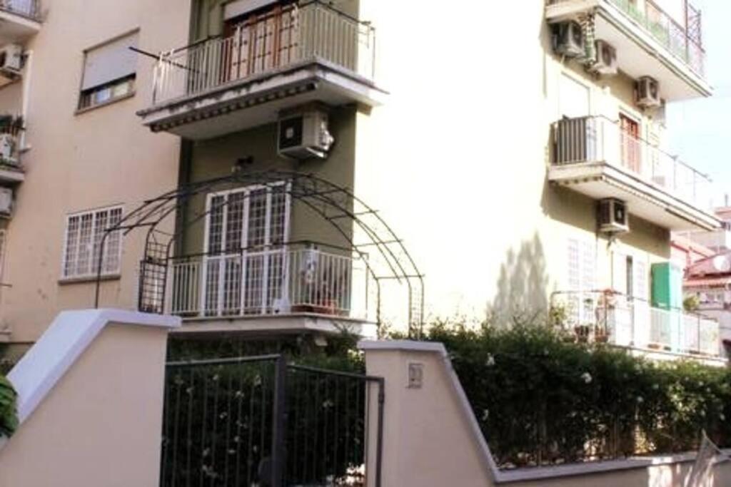 Lägenhet Vicino Via Della Pisana